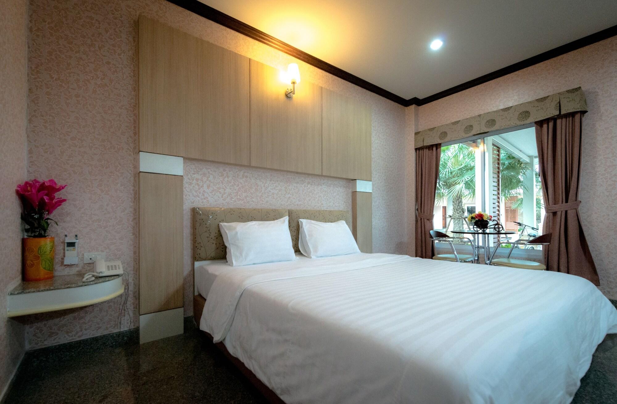 Martina Hotel Surin Extérieur photo