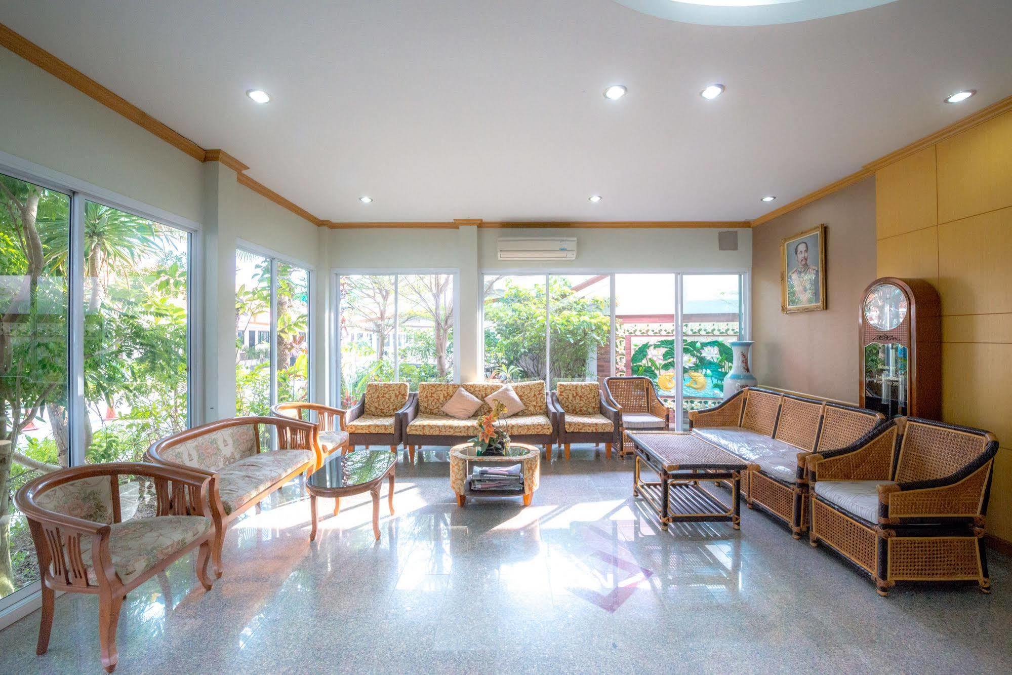 Martina Hotel Surin Extérieur photo